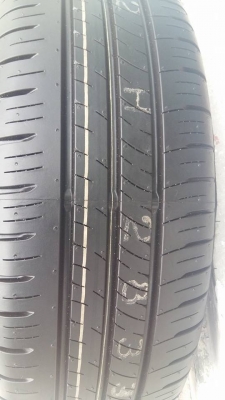 ขายล้อแม็กป้ายแดง new mazda2 15"พร้อมยางปี15  สนใจติดต่อเล็กคลองสามครับ 081-3747940