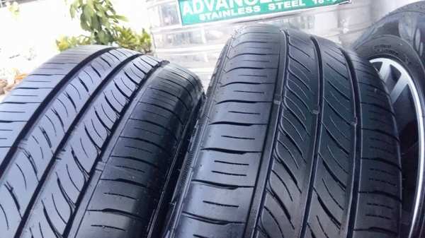 ขายล้อแม็กป้ายแดง altis 16" พร้อมยางปี15  สนใจติดต่อเล็กคลองสามครับ 081-3747940