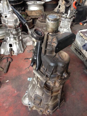 ดีเคเซียงกง เกียร์อีซุสุ คอมมอนเรล 2500 ชีชี เก่าเเท้ เดิมเดิมไม่ใช่เกียร์ประกอบ