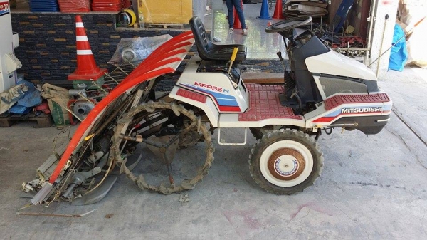 รถปลูกข้าวนั่งขับ MITSUBISHI  รุ่น MPR55H เก่าญี่ปุ่น  ดำนา 5 แถว สภาพสวย เครื่องยนต์ติดง่าย สภาพสวยพร้อมใช้งาน