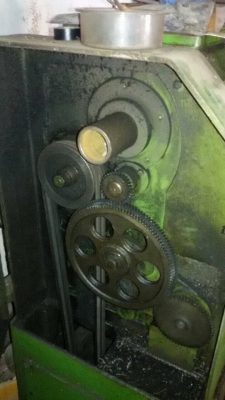 ขายเครื่องกลึง6ฟุตใต้หวันเหวี่ยงได้900มิล3เพลามีเบรค