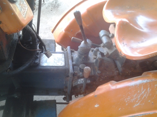 ขายตามสภาพรถไถB6000คูโบต้าโฟวินเครื่องติดปกติมีแต่ตัวรถ