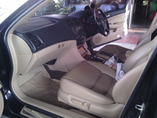 Honda Accord V6 เครื่อง 3.0 ตัวท็อป ปี 2003 Honda Accord V6 เครื่อง 3.0 ตัวท็อป ปี 2003