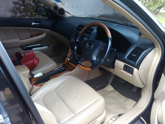 Honda Accord V6 เครื่อง 3.0 ตัวท็อป ปี 2003 Honda Accord V6 เครื่อง 3.0 ตัวท็อป ปี 2003