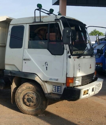 หกล้อ มิตชู ไอ้หลง FUSO165แรง ดั้ม5คิวกะบะ3.80 สภาพดีพร้อมใช้งาน  (ขาย สด-ผ่อน ดาวน์ 150,000) แบบง่ายพายใน1ชม. รับรถกลับบ้านได้เลย เล่มทะเบียนพร้อมโอน