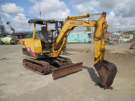 ขายด่วนรถเเม็คโครยันม่าYB30Bเทียบเท่า PC30เคื่องยันม่า3สูบรถนำเข้าเก่านอกไม่เคยใช้งานในเมืองไทยเลย