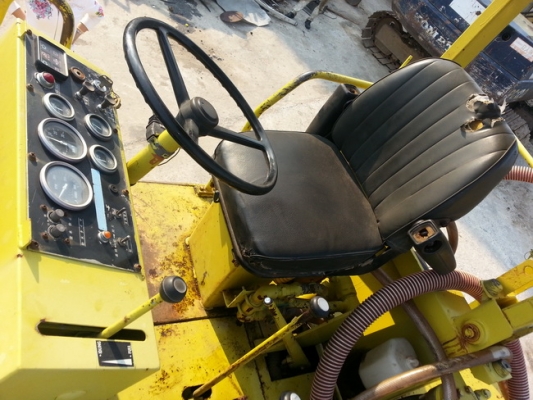 รถบด 9 ล้อยาง Sakai TS200 รถเก่านอกนำเข้าจากญี่ปุ่น พร้อมใช้งาน ตรวจเช็คให้ทั้งคัน รถบด 9 ล้อยาง Sakai TS200 รถเก่านอกนำเข้าจากญี่ปุ่น พร้อมใช้งาน ตรวจเช็คให้ทั้งคัน