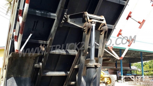 รถบรรทุก 6 ล้อดัมพ์ HINO  FC กระบะบรรทุกยกได้ 145 แรงม้า