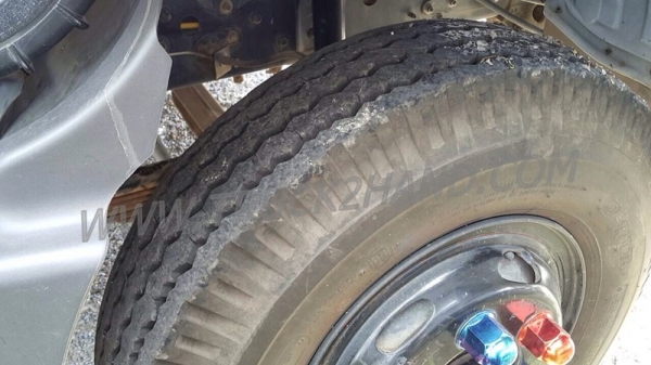 รถบรรทุก 6 ล้อดัมพ์ HINO  FC กระบะบรรทุกยกได้ 145 แรงม้า