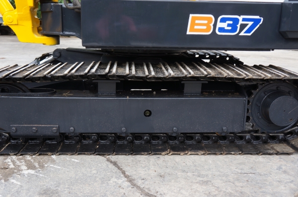 ขายรถขุด YANMAR B37 พร้อมลายหัวเจาะ (เทียบเท่า PC35)