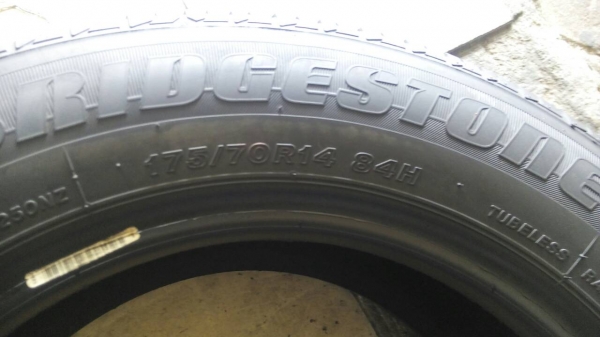 175/70R14 BRIDGESTONE , ปี 2012 ชุด 4 เส้น tel.081-427-3941 175/70R14 BRIDGESTONE , ปี 2012 ชุด 4 เส้น tel.081-427-3941