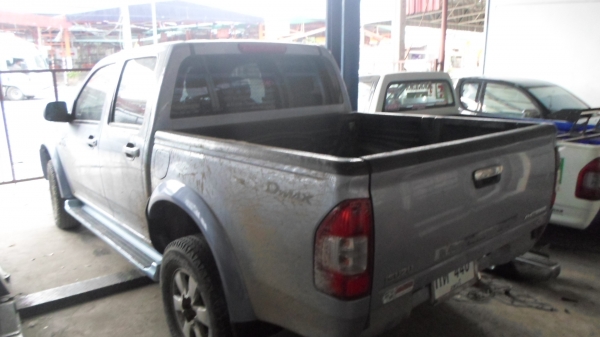 ขายisuzu demax hilender cab4 05 ขายisuzu demax hilender cab4 05