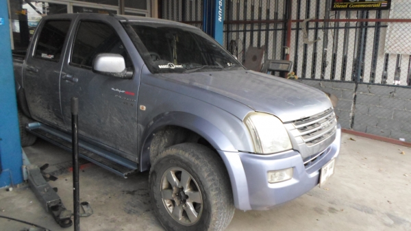 ขายisuzu demax hilender cab4 05