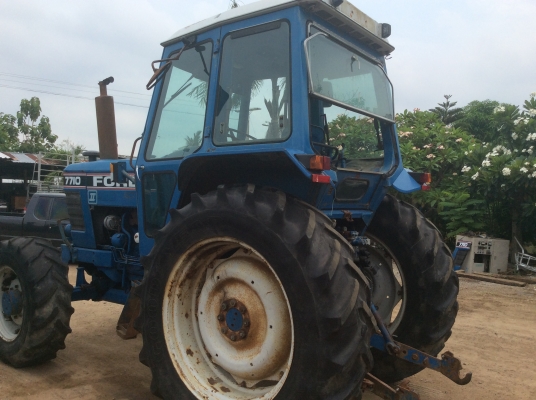 ขายรถไถ Ford 7710  เครื่องยนต์ 4 สูบ 2 เพลา