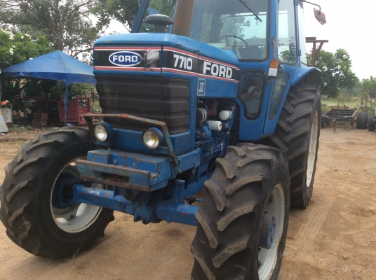 ขายรถไถ Ford 7710  เครื่องยนต์ 4 สูบ 2 เพลา