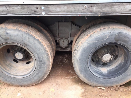 10 ล้อเพลาเดียว 195 แรง HINO FL176 วางเครื่อง HO7D เบรคทิฟฟี่กระบะคอกไม้พื้นเหล็ก เครื่องสวย คัสซีสวย เล่มพร้อมภาษีไม่ขาด