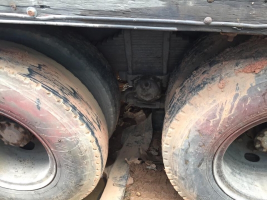 10 ล้อเพลาเดียว 195 แรง HINO FL176 วางเครื่อง HO7D เบรคทิฟฟี่กระบะคอกไม้พื้นเหล็ก เครื่องสวย คัสซีสวย เล่มพร้อมภาษีไม่ขาด