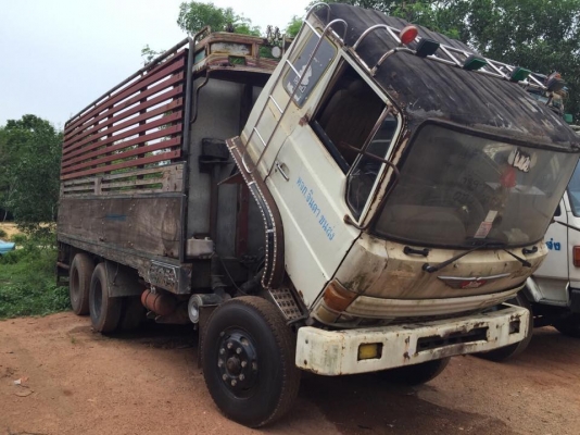 10 ล้อเพลาเดียว 195 แรง HINO FL176 วางเครื่อง HO7D เบรคทิฟฟี่กระบะคอกไม้พื้นเหล็ก เครื่องสวย คัสซีสวย เล่มพร้อมภาษีไม่ขาด