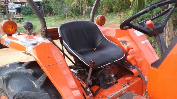 รถไถ คูโบต้า L3608 สภาพดีพร้อมใช้ อุปกรณ์3ชิ้น ทะเบียนพร้อม ราคาต่อรองได้ครับ