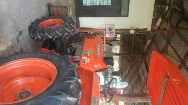 รถไถ คูโบต้า L3608 สภาพดีพร้อมใช้ อุปกรณ์3ชิ้น ทะเบียนพร้อม ราคาต่อรองได้ครับ