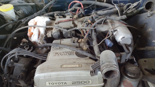 ขายเครื่อง 1jz ฝาขาว พร้อมเกียรออโต้ พร้อมกล่อง ใช้งานได้ปกติครับ