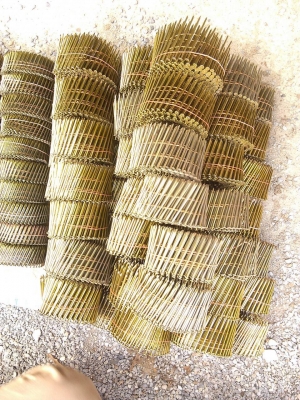 ตะปูม้วนใช้กับปืนยิงตะปูลมหรืไฟฟ้า ยี่ห้อ LION ขนาดยาว 1.5 นิ้ว แบบเป็นม้วนตามภาพ