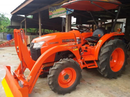 ปัญญาแทรคเตอร์..จัดมาให้ครับ ด่วน!!!คูโบต้า L3608 พร้อมใบมีดคานบน เล่มทะเบียนพร้อม จัดส่ง อ.เมือง จ.เพชรบูรณ์
