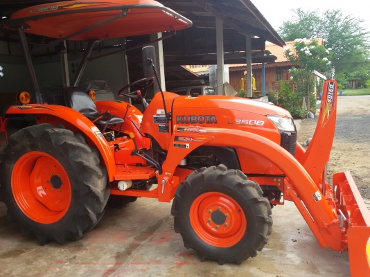 ปัญญาแทรคเตอร์..จัดมาให้ครับ ด่วน!!!คูโบต้า L3608 พร้อมใบมีดคานบน เล่มทะเบียนพร้อม จัดส่ง อ.เมือง จ.เพชรบูรณ์