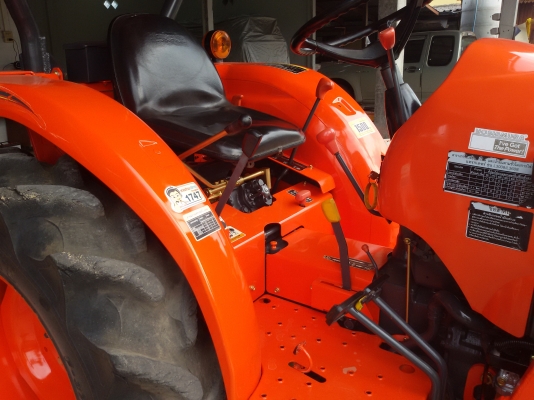 ปัญญาแทรคเตอร์..จัดมาให้ครับ ด่วน!!!คูโบต้า L3608 พร้อมใบมีดคานบน เล่มทะเบียนพร้อม จัดส่ง อ.เมือง จ.เพชรบูรณ์