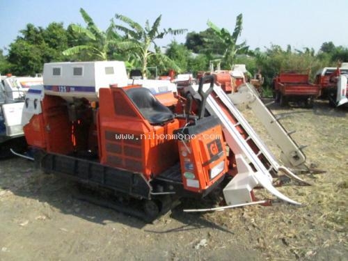 รถเกี่ยวข้าวนั่งขับ  KUBOTA   RX125ADW รหัสสินค้า : 80802471 หรือเพิ่มเติมไดที่ www.nihonmono.com