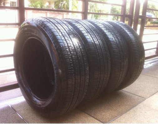 ยาง Bridgestone 225 65 17 ปลายปี12 ดอกเต็ม คมๆใช้กันยาว ราคาไม่แพง