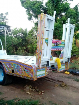 ขายเทเลอร์ HINO F17 สภาพสวยพร้อมใช้ ติดต่อได้ที่คุณ อ๊อฟ พิจิตร 086-737-9991