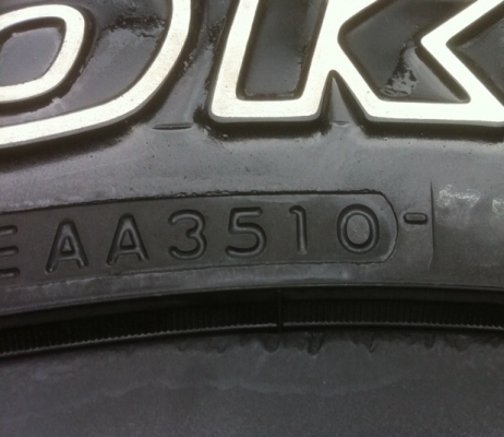 ล้อ15 แนวoff road  พร้อมยาง All Yokohama 30 9.5 R15 เหมาะสำหรับรถกระบะตัวเตี้ยอยากสูง