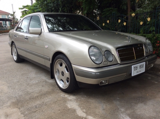 Benz e230