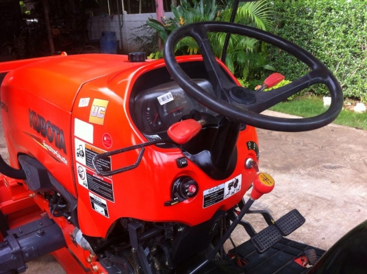 ขายรถไถ Kubota L4708(4WD) พร้อมใบมีดช้าง รถพร้อมใช้งาน