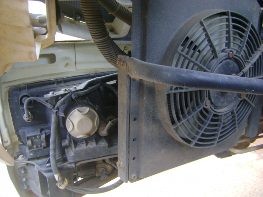 ฟูโซ่  240 เทอร์โบ 2เพลา ปี56 ((คันเดียวในประเทศไทย  ไมล์แท้ 13,554 กม.))   ราคา  2,100,000 บาท