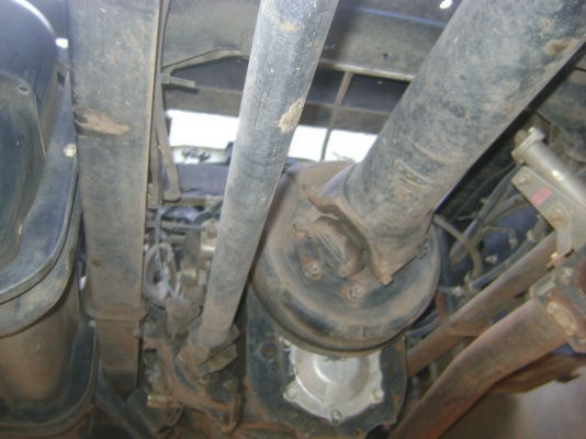 ฟูโซ่  240 เทอร์โบ 2เพลา ปี56 ((คันเดียวในประเทศไทย  ไมล์แท้ 13,554 กม.))   ราคา  2,100,000 บาท