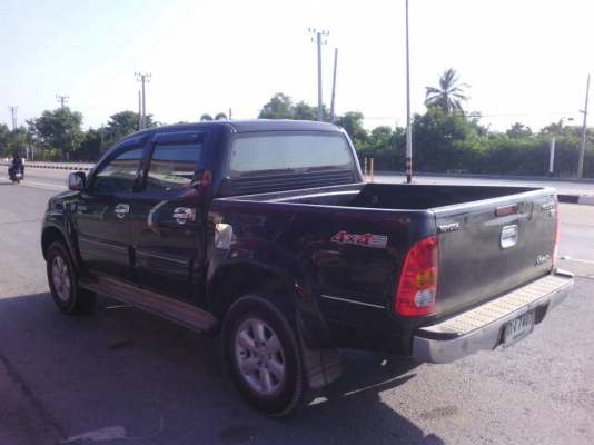 วีโก้4x4  ป้ายเเดง มือเดียว ไม่เคยชนครับ