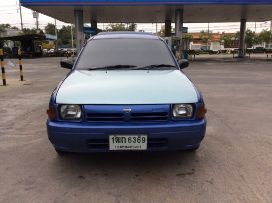 รถนิสสัน NV ปี96 เครื่องเดิม 1.6 เกียร์ธรรมดา ภายในเดิมๆเบาะไม่ขาด แอร์เย็นฉ่ำ ตัวถังเดิมๆตะเข็บเดิมทั้งคัน ลอนกระบะสวยเดิม หลังคามีพร้อม รถขับดี พร้อมใช้งานได้เลยครับ ภาษีปี59 ขายถูกครับ