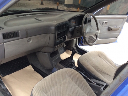 รถนิสสัน NV ปี96 เครื่องเดิม 1.6 เกียร์ธรรมดา ภายในเดิมๆเบาะไม่ขาด แอร์เย็นฉ่ำ ตัวถังเดิมๆตะเข็บเดิมทั้งคัน ลอนกระบะสวยเดิม หลังคามีพร้อม รถขับดี พร้อมใช้งานได้เลยครับ ภาษีปี59 ขายถูกครับ