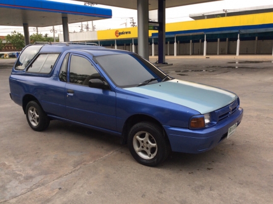 รถนิสสัน NV ปี96 เครื่องเดิม 1.6 เกียร์ธรรมดา ภายในเดิมๆเบาะไม่ขาด แอร์เย็นฉ่ำ ตัวถังเดิมๆตะเข็บเดิมทั้งคัน ลอนกระบะสวยเดิม หลังคามีพร้อม รถขับดี พร้อมใช้งานได้เลยครับ ภาษีปี59 ขายถูกครับ