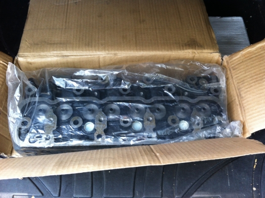 ขายฝาสูบใหม่ isuzu 4JG(3100) ราคา11,500 ส่งฟรี