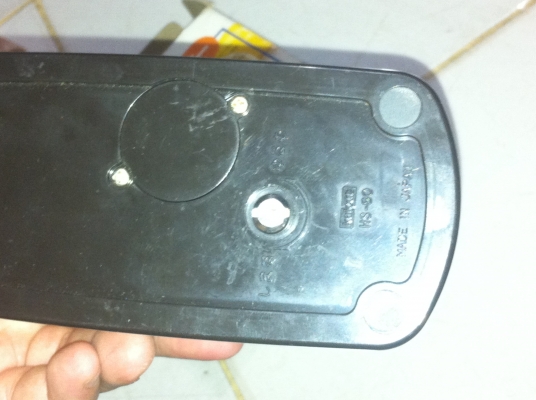 เครื่องเจียร์ลับคม มีด กรรไกร แบบใช้ถ่าน 4 ก้อน นำไปตั้งที่ไหนสะดวกตั้งการให้งาน