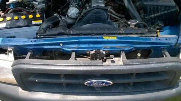 ขาย FORD 2.5 ปี 45 4X4 รถมือเดียว คัสซีสวยตลอดเส้น เครื่องดี หน้าเดิม แอร์เย็น พาวเวอร์ครบ กระจกไฟฟ้า ทะเบียนพร้อมครับ