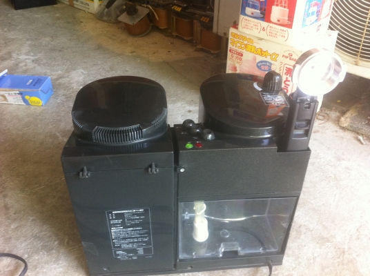 เครื่องชงกาแฟ BRIEL แบบทำได้สองอย่างสองแบบใบเครื่องเดียว เครื่องชงกาแฟ BRIEL แบบทำได้สองอย่างสองแบบใบเครื่องเดียว