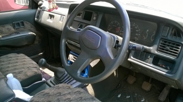 ขายกระบะแคป MAZDA 2.5 ปี 41 เครื่อง 12 วาวน์ กระจกไฟฟ้า แอร์ พาวเวอร์ครบ ทะเบียนพร้อมครับ