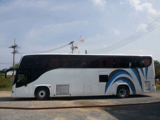 Chassis HINO ถุงลมเขาควาย เครื่องHINO F17E ประตูกลาง แอร์แยกชุปเปอร์