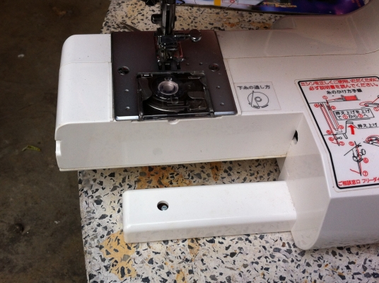 จักรเย็บผ้า JAGUAR เป็นรุ่นใหม่สั่งการทำงานที่ด้านหน้าด้วยการกดกดเดินและหยุดหน้าเครื่องเครื่องสวยพร้อมใช้งาน จักรเย็บผ้า JAGUAR เป็นรุ่นใหม่สั่งการทำงานที่ด้านหน้าด้วยการกดกดเดินและหยุดหน้าเครื่องเครื่องสวยพร้อมใช้งาน