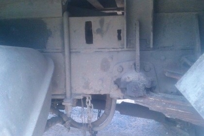 HINO KM 505 - 117 HP WO4D หกล้อดั๊มพ์ กระบะดั๊มพ์เหล็กคอกเกษตร 5 ตันความยาว 3.70 เมตรพื้นไม่มีบุบไม่ยุบพร้อมบรรทุกหนักได้เลยครับ เครื่องยนต์แน่นดีแรงดีไม่มีเยิ้ม ภายในเก๋งคอนโซลสวยครบพร้อม พวงมาลัยธรรมดา ช่วงล่างใหญ่แน่นดี คัชซีไม่มีแตกไม่มีบวม ยาง 8.25 ข