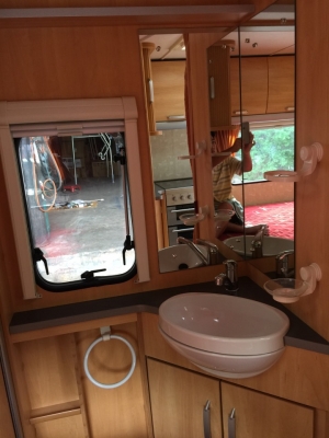 ขายรถบ้าน CARAVAN  SWIFT  สภาพสวยไร้ที่ติ